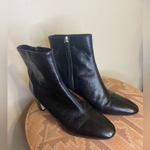 Zara Basics|| Black Faux Leather Ankle boots. Size 39, Staple piece!